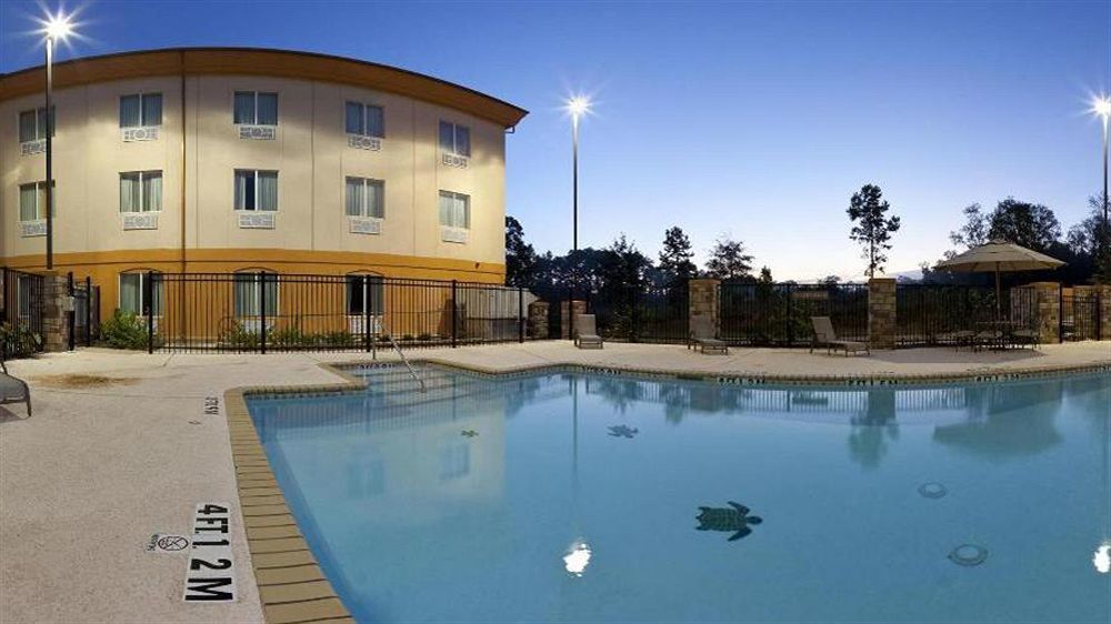 Holiday Inn Express Hotel & Suites Marshall By Ihg Exteriör bild