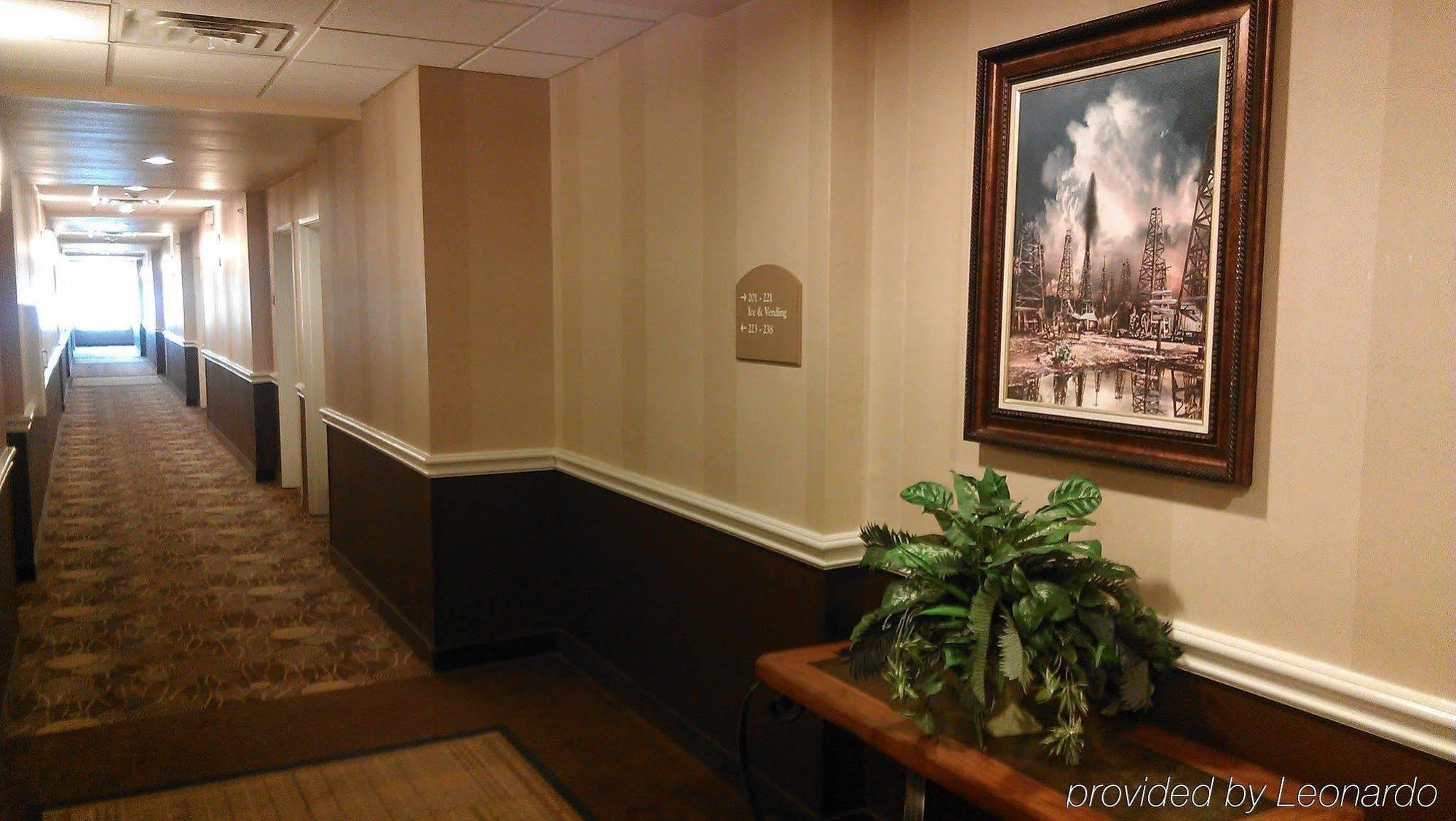 Holiday Inn Express Hotel & Suites Marshall By Ihg Exteriör bild