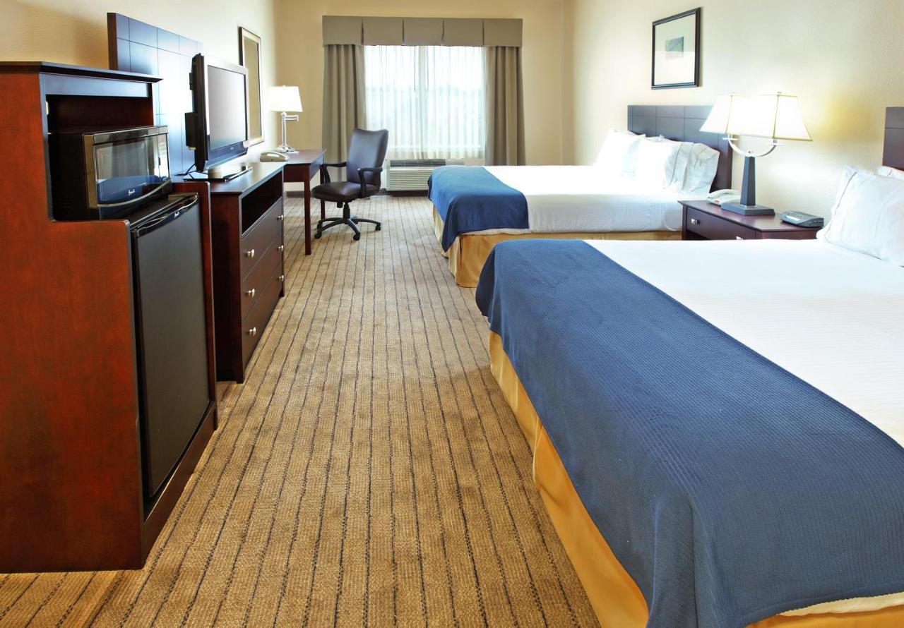 Holiday Inn Express Hotel & Suites Marshall By Ihg Exteriör bild